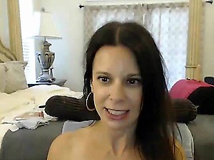 Dual penetration milf turns out to an outstanding orgasm